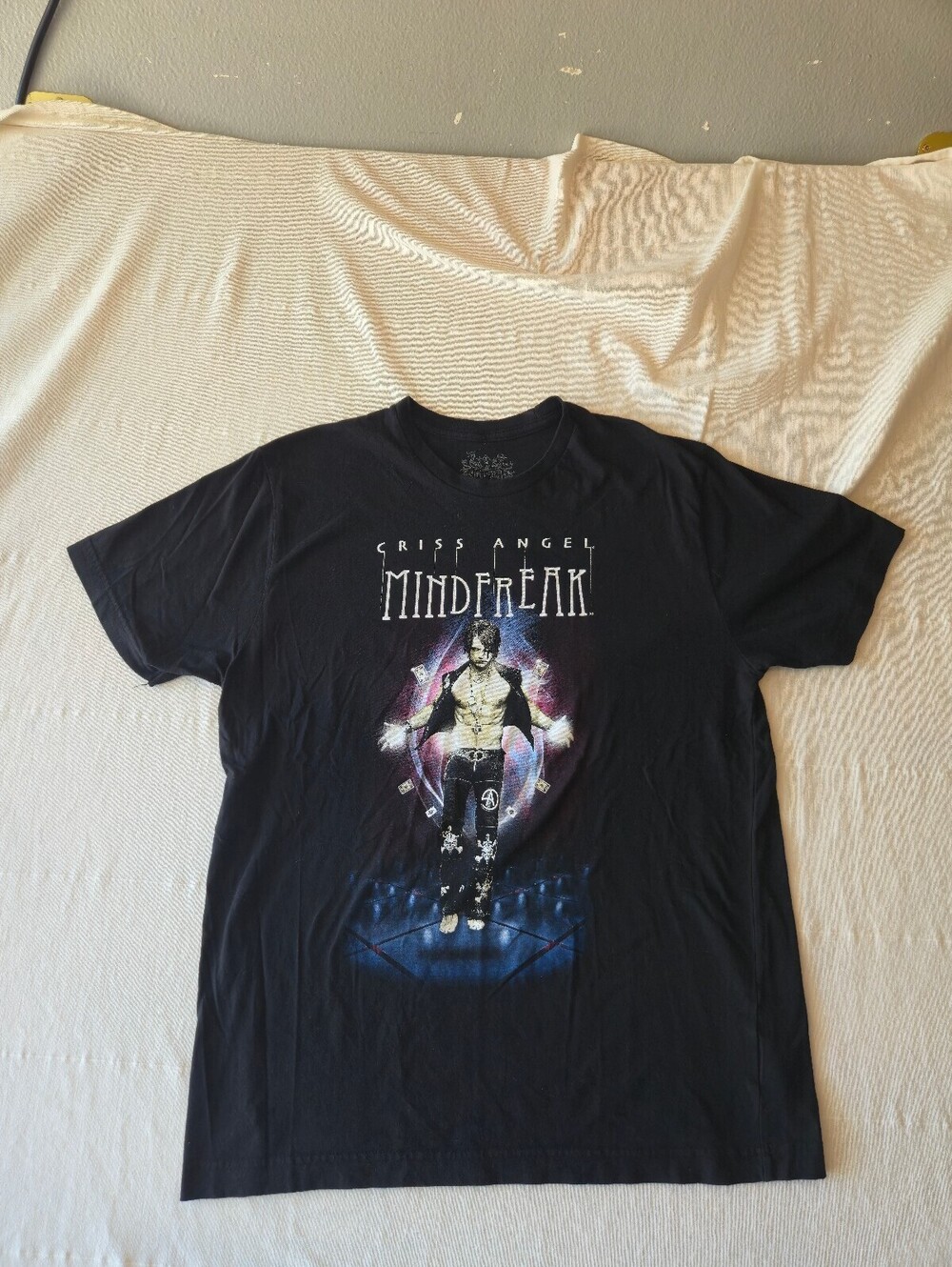 Vintage Y2k Criss Angel Mindfreak "Key Art" graphic tee Size Large